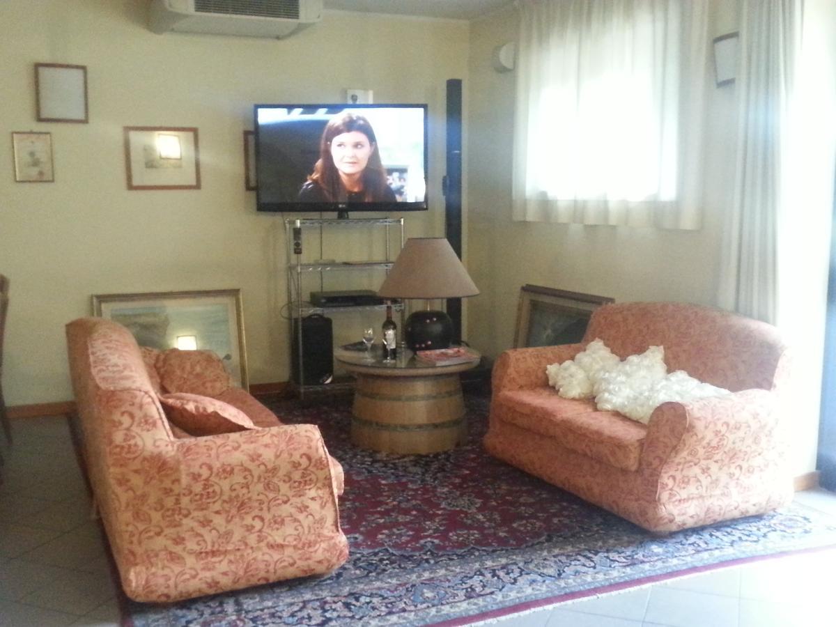 Hôtel La Collina à Pérouse Extérieur photo
